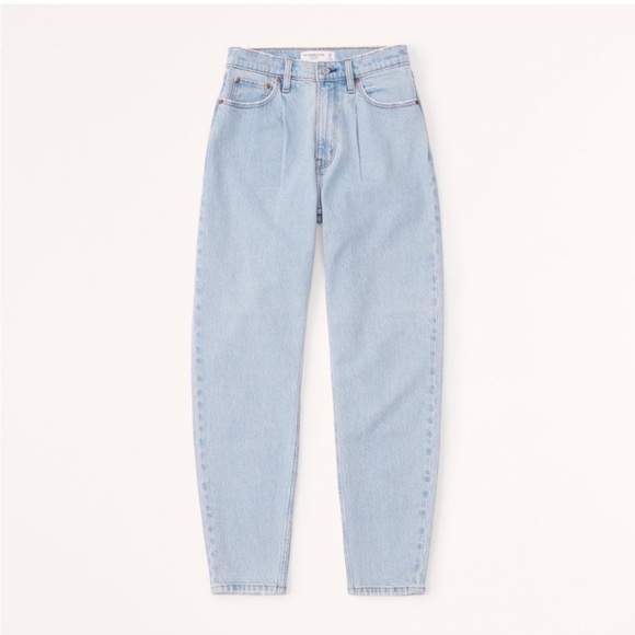 Abercrombie & Fitch Denim - Abercrombie Curve Love The 80s Mom High Rise Jean W26 2S